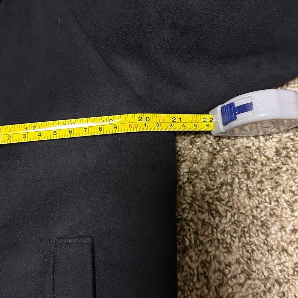 Ralph Lauren Black Label Women's Black Coat with Faux Fur sz small - Picture 9 of 9